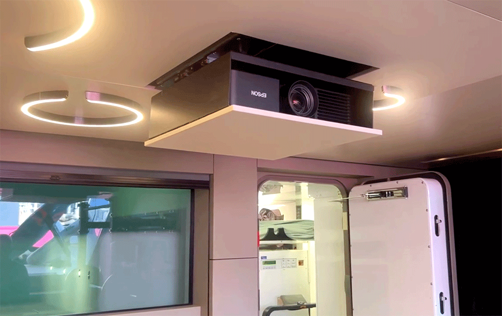 Mécanisme de plafond pour vidéo-projecteur par Sea & Symphony